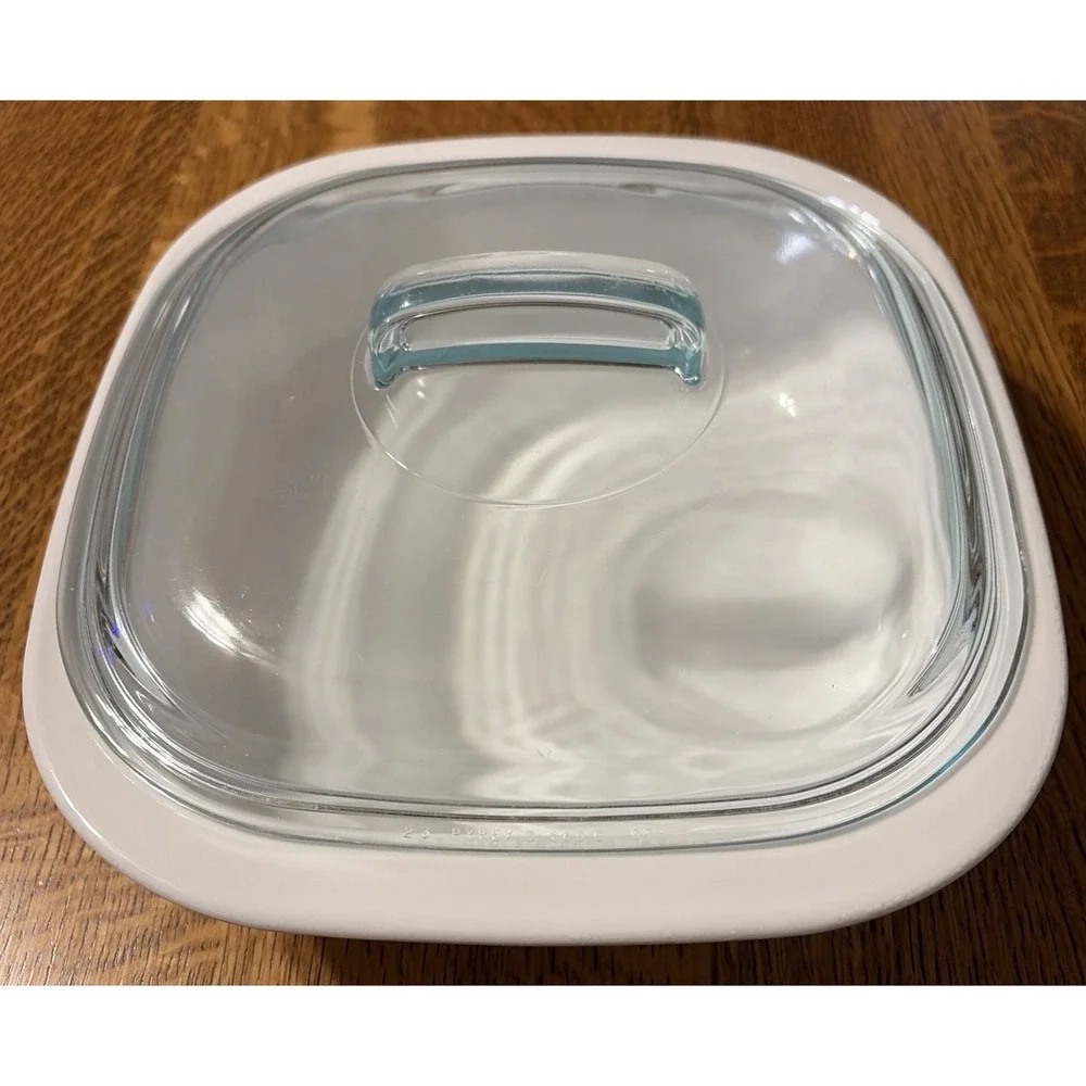 Corning Ware Simply Light 2.5 Qt Casserole Baking Dish White with Glass Lid EUC